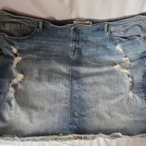 Torrid Skirt Womens 30 Blue Denim Distressed Plus Size Cut Off Frayed Stretch